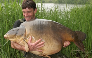 John Llewellyn: Monstrum o váze 36,6 kg