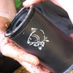 Stlačte obě části proti sobě