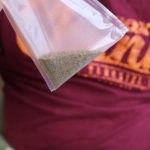 Směs setřepte do rohu sáčku, přesně takhe