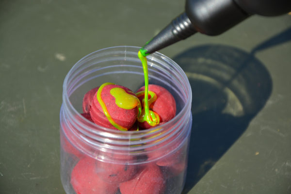 Vopred nadipovaná nástraha je účinnejšia