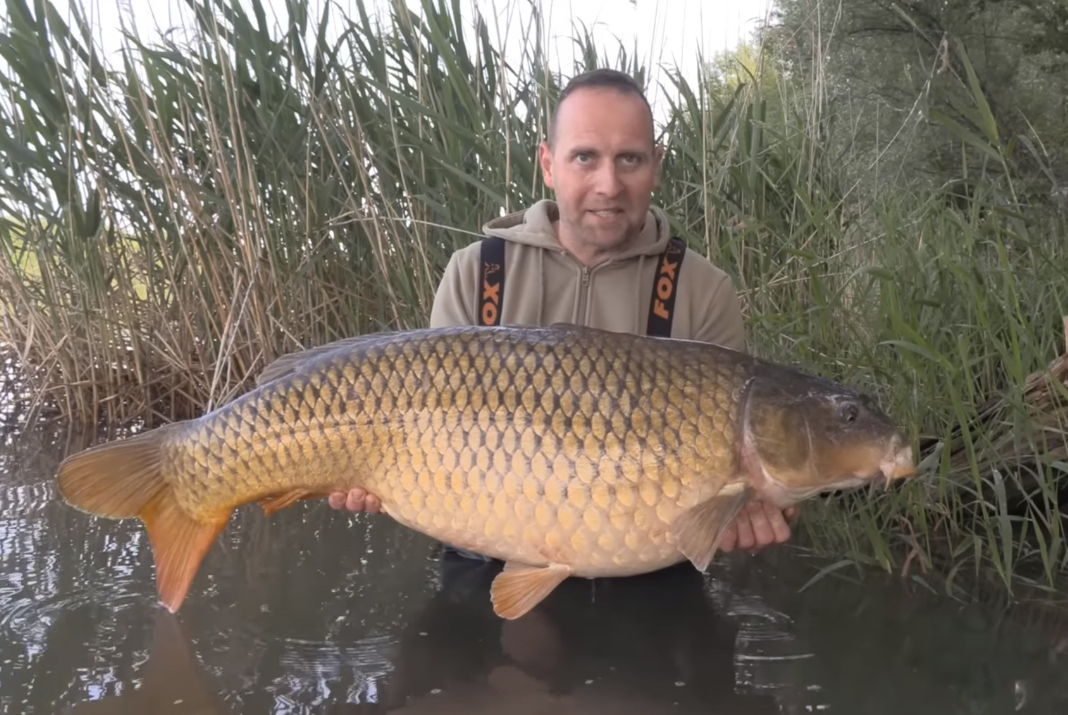 Video: Výprava na řeku Váh (2 x 20 kg) - jaro 2023